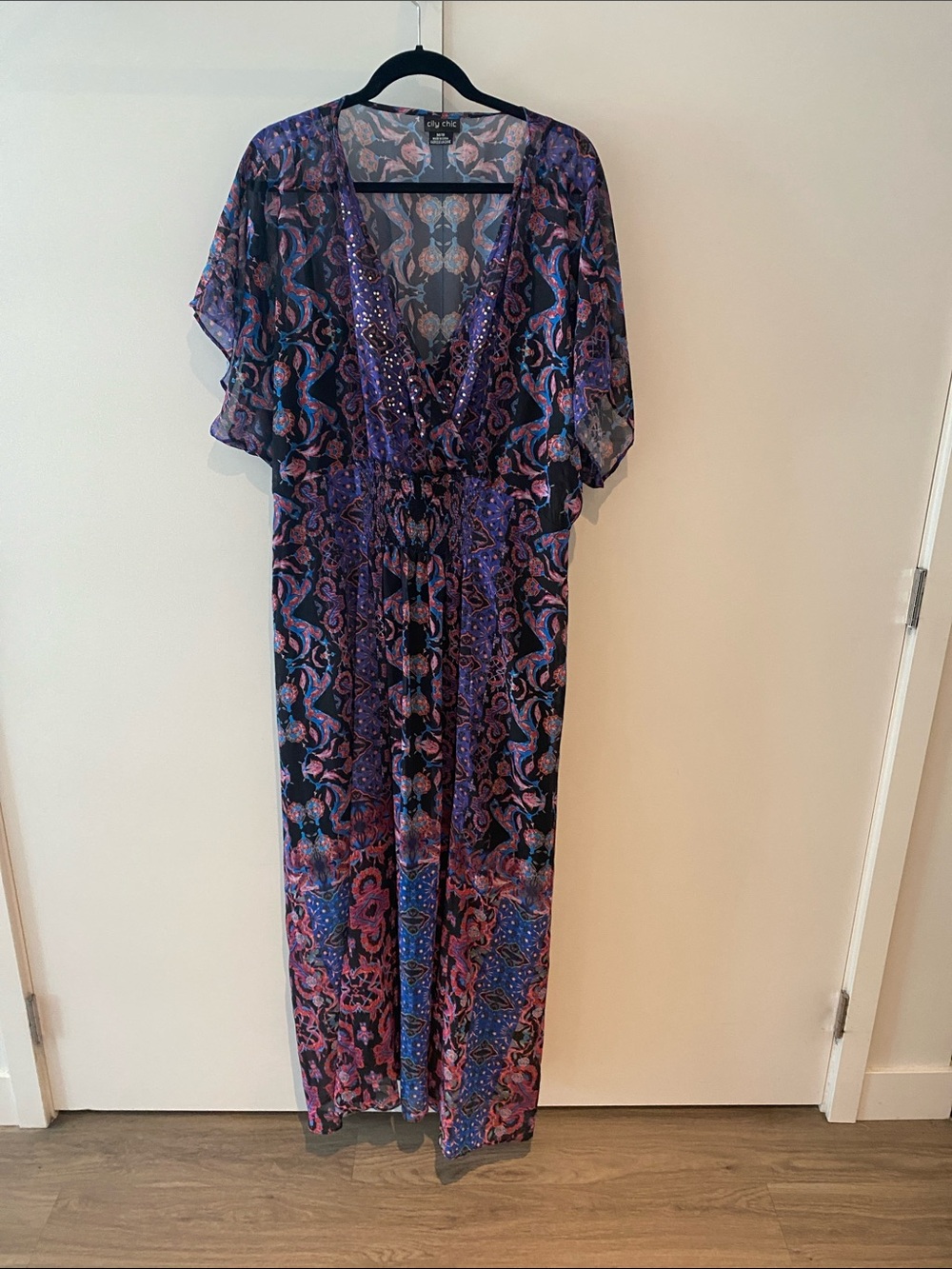 City Chic Purple Paisley V-Neck Maxi Dress